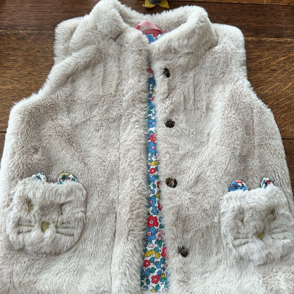 Mini Boden Floral Cat Vest!!